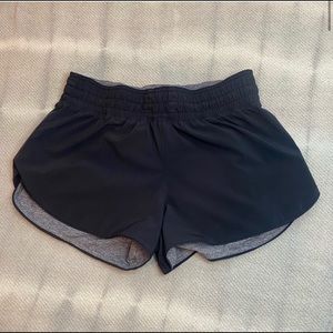 Lululemon Choose a Side Shorts 3” Black Gray Size 8